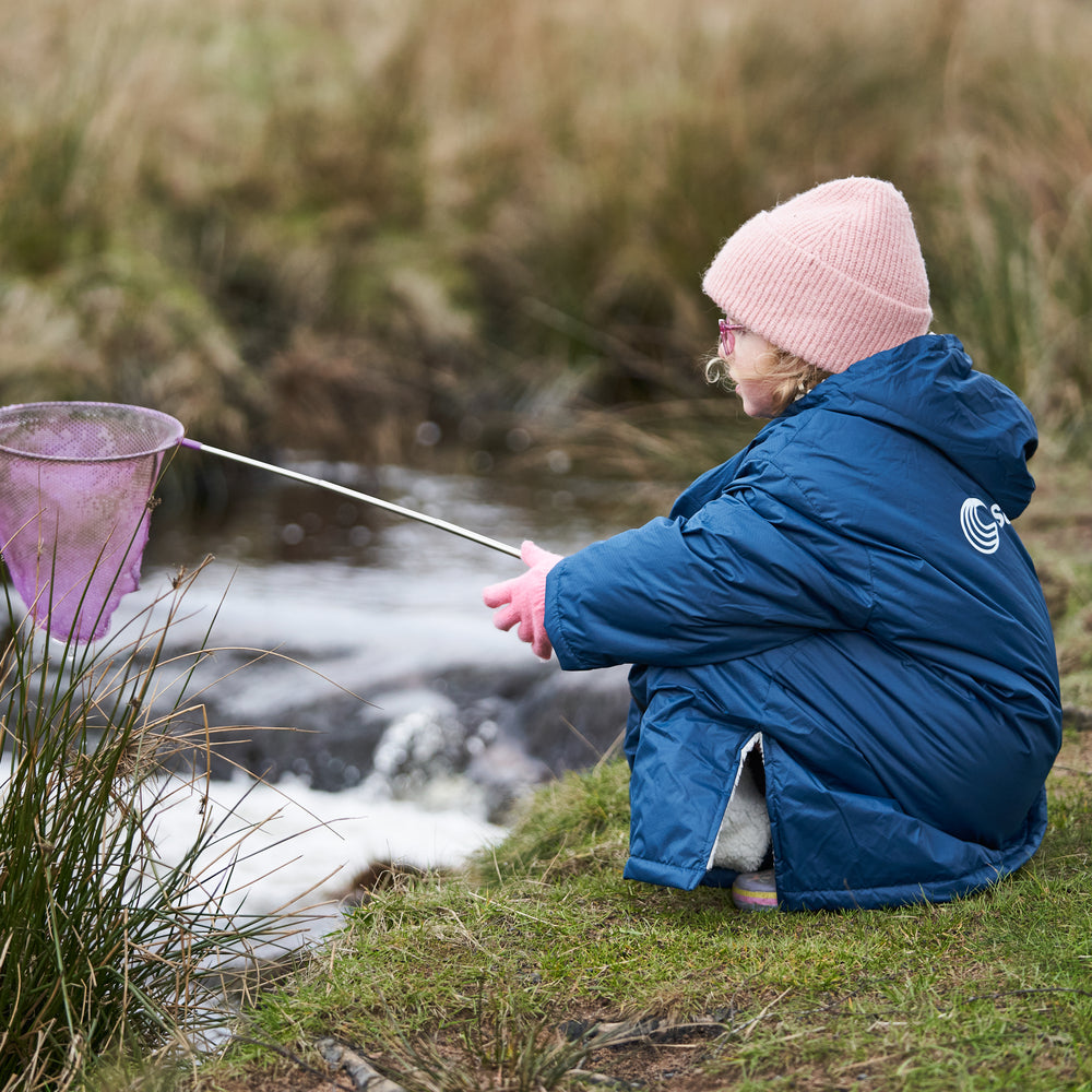 Samphire Kids Weatherproof Long Sleeve Changing Robe (Atlantis Navy)