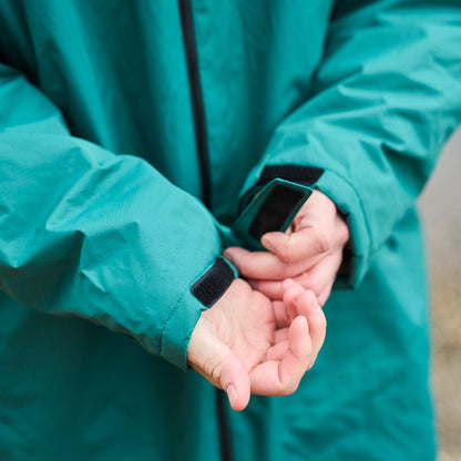 Samphire Weatherproof Long Sleeve Changing Robe (Sea Green)