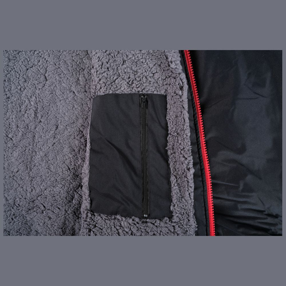 SUP Warehouse - VAST - Ultra Changing Robe (Black)